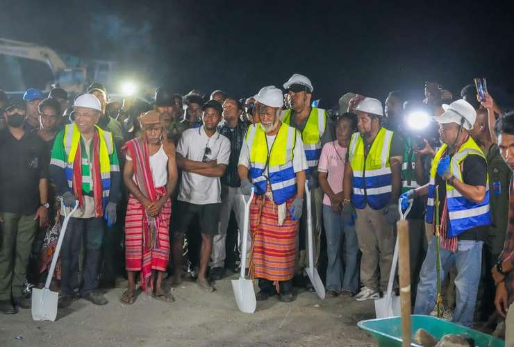 PM XANANA HATUR FATUK DAHULUK BA KONSTRUSAUN PONTEWE-LOLO