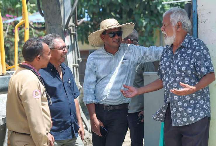 PM XANANA AKOMPAÑIA HOSI MOP NO SEATOU OBSERVA PROGRESSU KONSTRUSAUN ESTRADA BEBONUK-LURUMATA