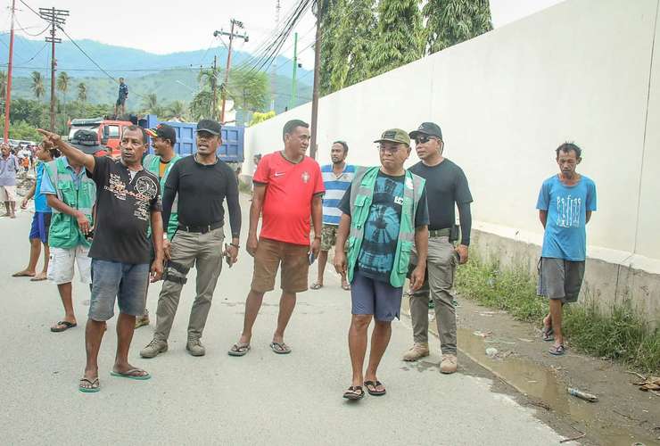 ALARGAMENTU ESTRADA HOSI FATUHADA BA RADIO FALINTIL KOMUNIDADE KOOPERA HO GOVERNU