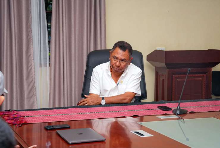 MINISTRU OBRAS PÚBLIKA ENKONTRU HO KOMPAÑIA GUANG PING INTERNASIONAL SARL NE’EBE MAKA KONSTRUI PONTE TUTULURU NO SUKU LIURAI