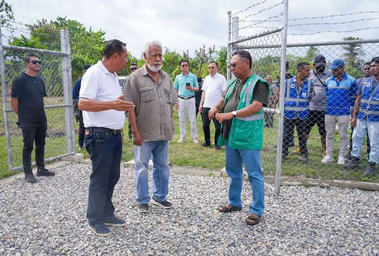 PM XANANA OBSERVA ESTASAUN BOMBA BEE MOOS NE’EBE INAUGURA HOSI MINISTRU OBRAS PÚBLIKA